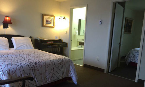 Continental Inn Cheboygan Zewnętrze zdjęcie